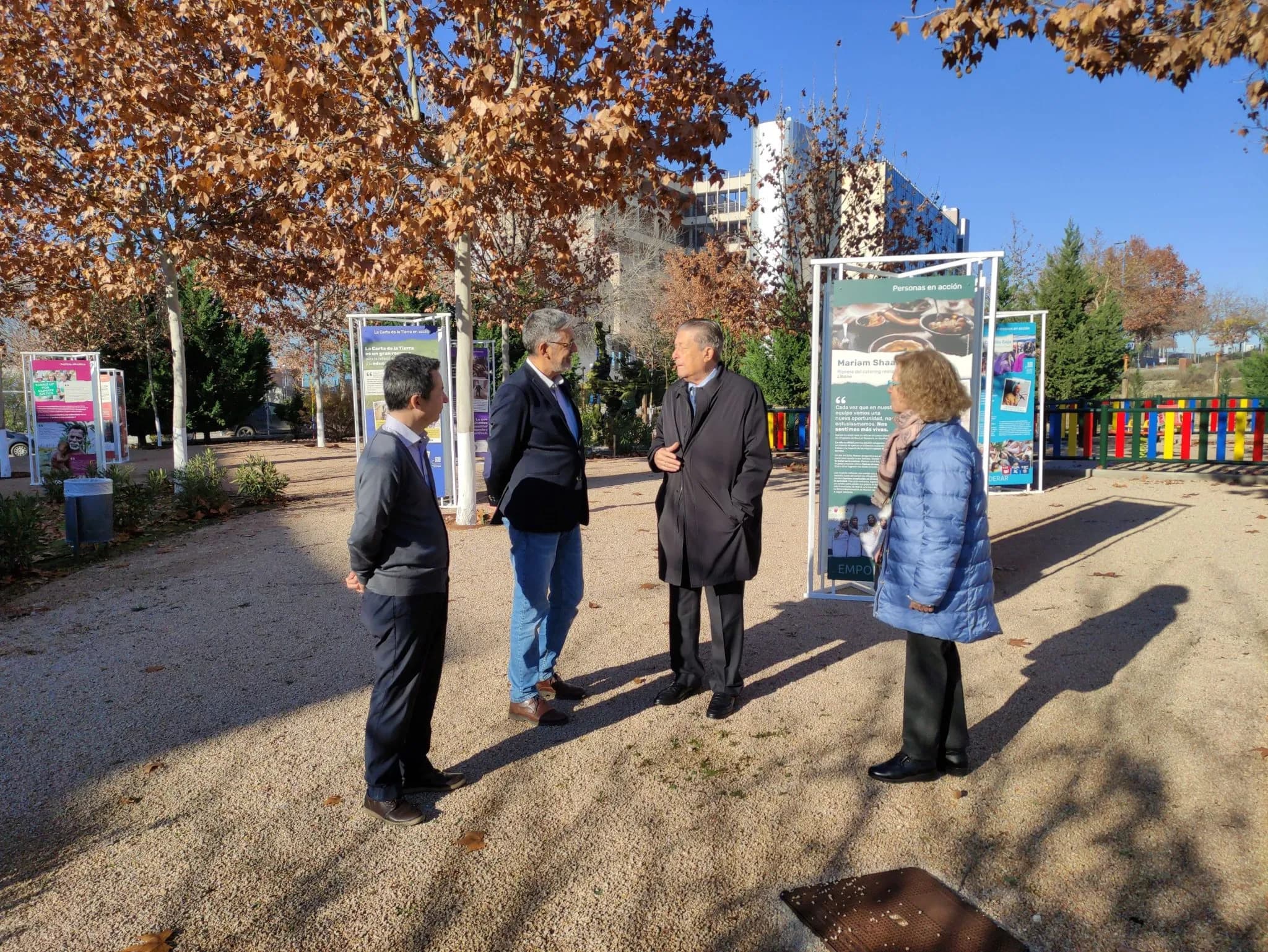 Cover Image for Federico Mayor Zaragoza visita el Jardín de la Paz